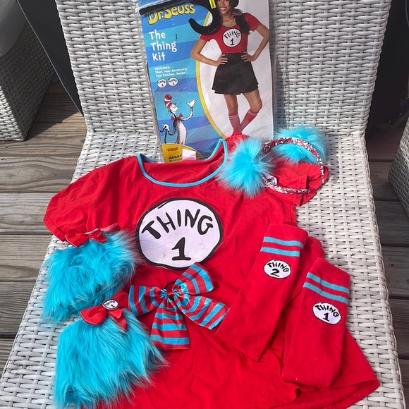 NEW-Adult Dr. .Seuss Thing 1 and Thing 2 Costume Kit  Size M - Picture 2 of 13